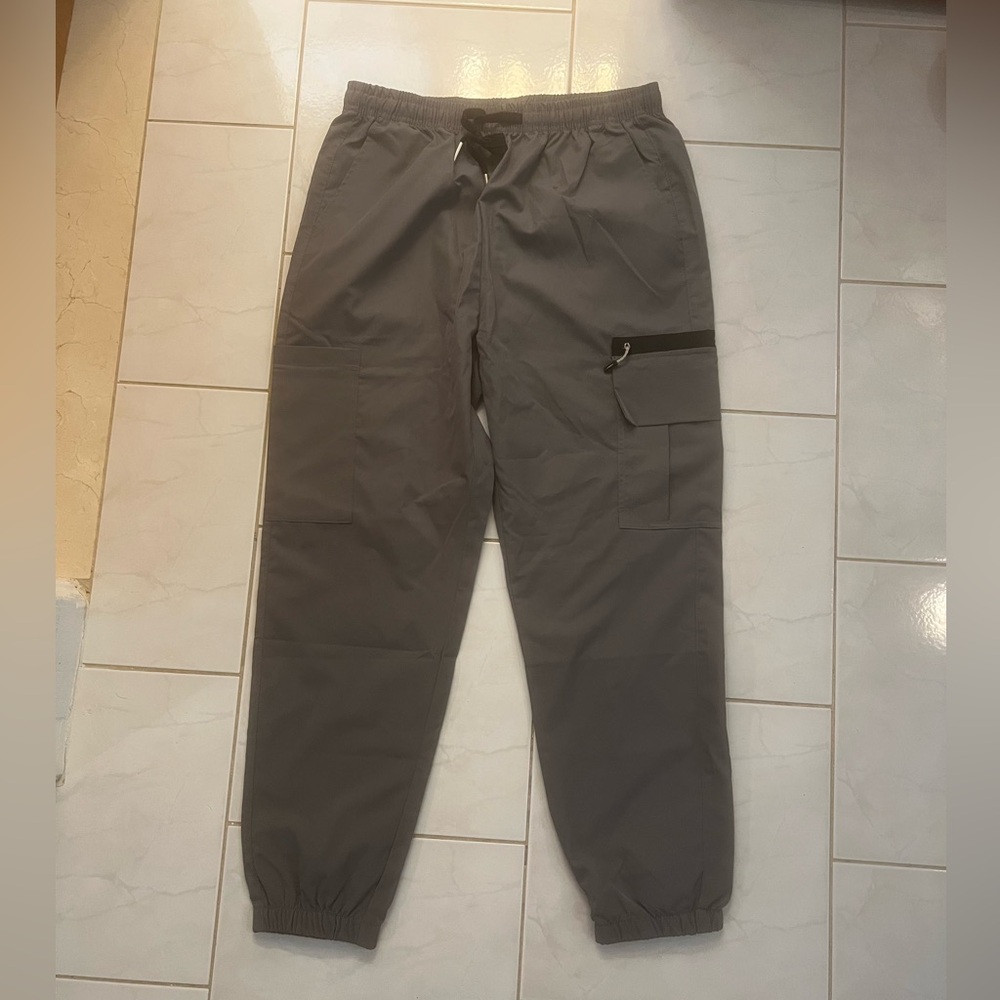 Men's Gray Lightweight Cargo Pants